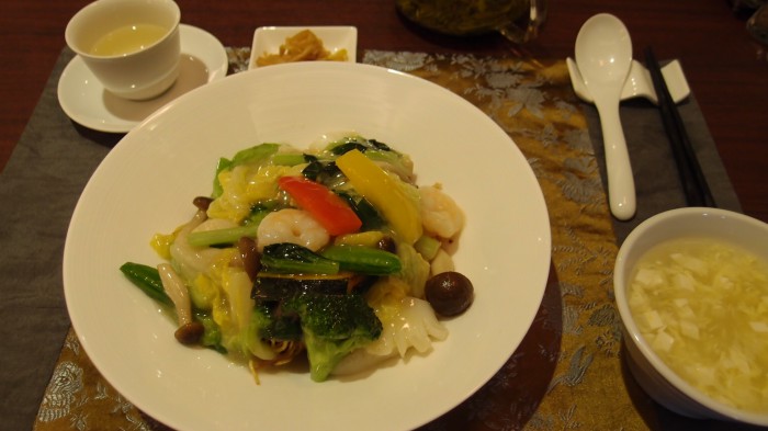 芳園　海鮮炒麺
